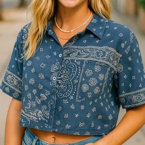 Quiksilver XS Crop Top Blue Bandana Paisley Print Button Down